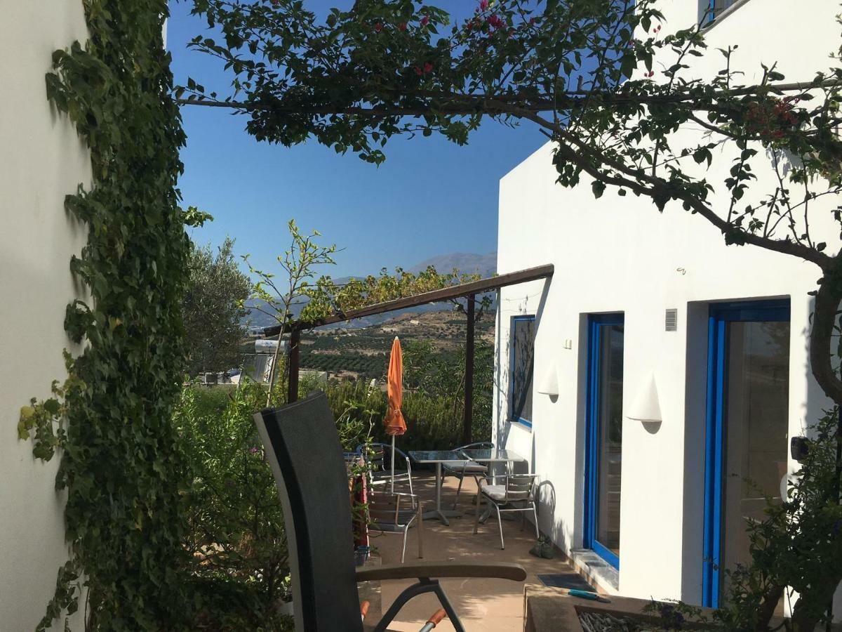 Landros Vila Kamilárion Exterior foto